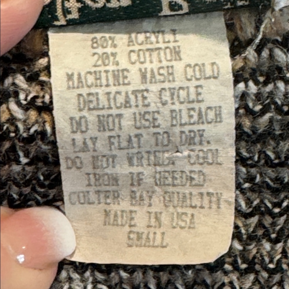 Colter Bay Vintage Heart Knit Sweater - Picture 4 of 5